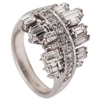 Pre-owned H. Stern Cluster Cocktail Ring In 18kt White Gold With 2.85 Ctw In Vvs Diamonds