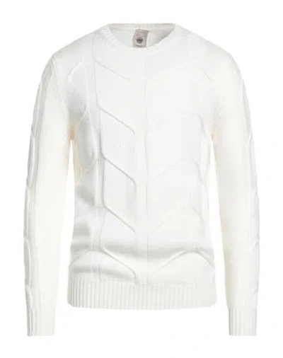 H953 Man Sweater Cream Size 40 Merino Wool In White