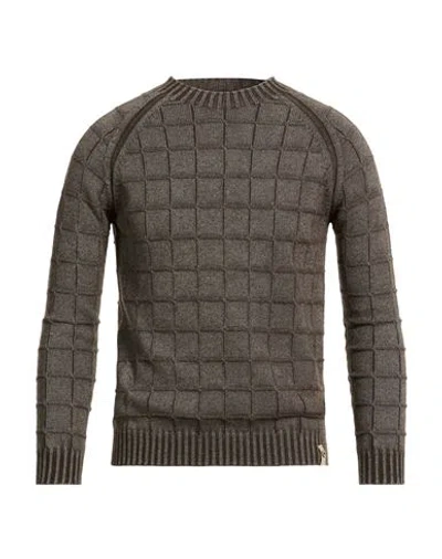 H953 Man Sweater Dark Brown Size 38 Merino Wool