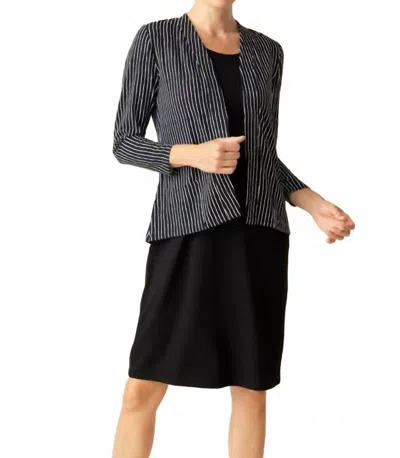 HABITAT CORE TRAVEL BAMBOO SHIRRED JACKET IN BLACK