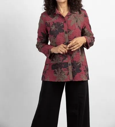 Habitat Pucker Weave Floral Top In Cranberry In Pink