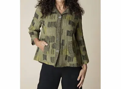 Habitat Travel Express Fine Lines Pleat Back Top In Olive In Green
