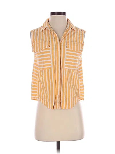 Pre-owned Habitual Sleeveless Button Down Shirt In Yellow
