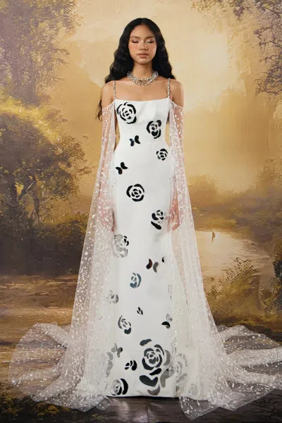 Hacchic Exposed Shoulder Gown In White