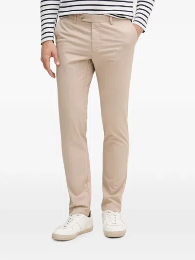 Hackett London Belt-loops Logo-patch Trousers In Neutral