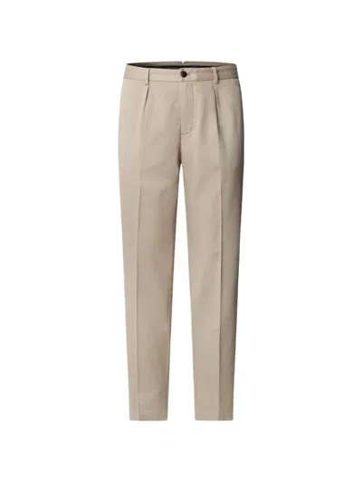Hackett London Sloane Pleated Trousers In Neutral