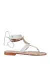 Hadel Toe Strap Sandals In Bianco Chiari E Naturali