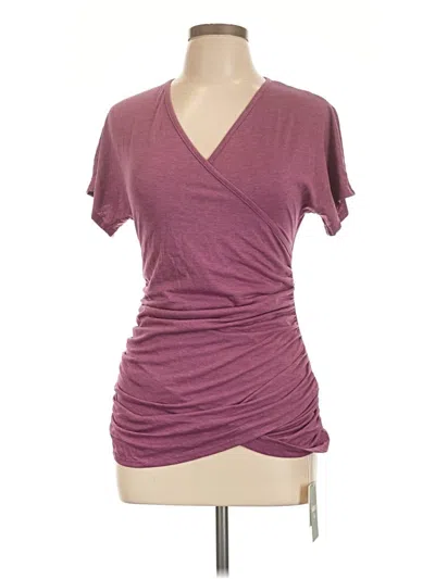 Pre-owned Halara Short Sleeve T-shirt In Burgundy