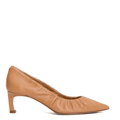 Halmanera Pump Arricciata Pelle Caramel Tacco 50 Mm In Neutral