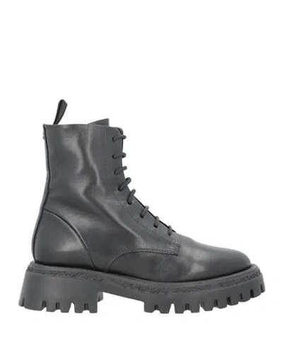 Halmanera Woman Ankle Boots Black Size 7 Leather