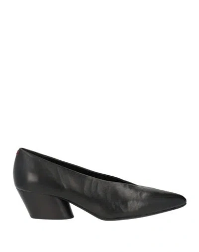 Halmanera Woman Pumps Black Size 8 Leather