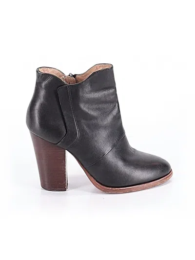 Pre-owned Halogen Ankle Boots In Black