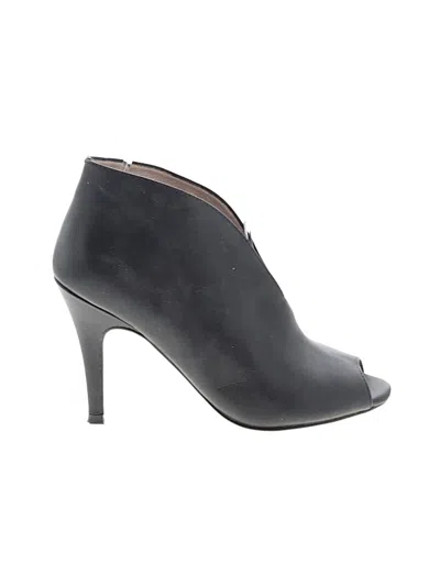 Pre-owned Halogen Ankle Boots In Black