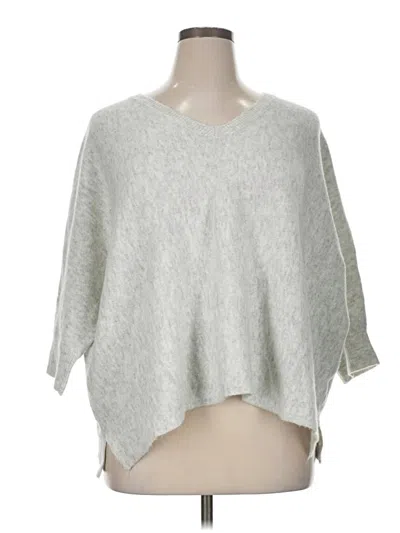 Pre-owned Halogen Poncho In Gray