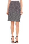 Halogenr Halogen(r) Seamed Pencil Skirt In Rich Black/ White