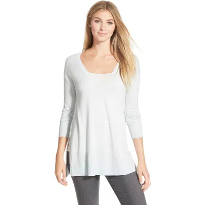 Halogenr Halogen(r) Side Slit V-neck Tunic Sweater In White