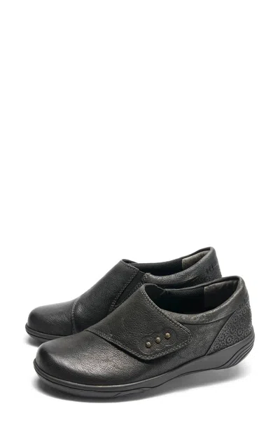 Halsa Footwear Women's Anna Velcro Clog In Black