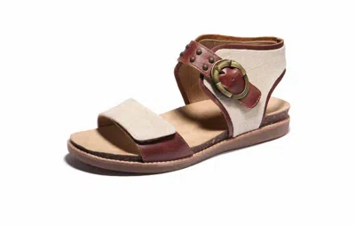 HALSA FOOTWEAR WOMEN'S BARI SANDALS IN COGNAC NATURAL