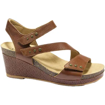 HALSA FOOTWEAR WOMEN'S GISELLE LEATHER WITH EMBOSSED WEDGE SANDAL IN COGNAC