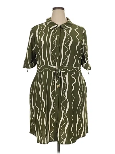 Pre-owned Halston Casual Dress In Green