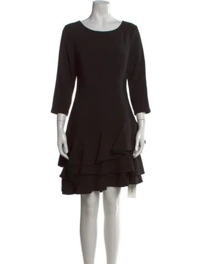 Pre-owned Halston Heritage Bateau Neckline Knee-length Dress In Black