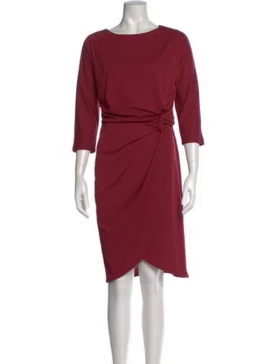 Pre-owned Halston Heritage Bateau Neckline Knee-length Dress In Burgundy