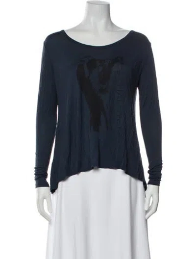 Pre-owned Halston Heritage Graphic Print Scoop Neck Top In Blue
