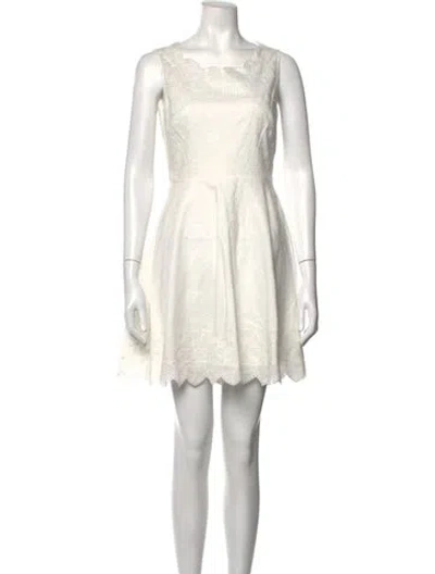 Pre-owned Halston Heritage Lace Pattern Mini Dress In White