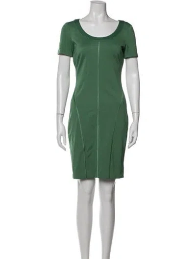 Pre-owned Halston Heritage Scoop Neck Knee-length Dress In Green