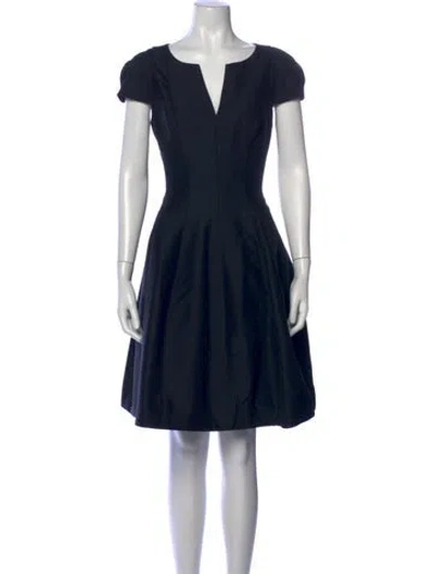 Pre-owned Halston Heritage V-neck Knee-length Dress In Black