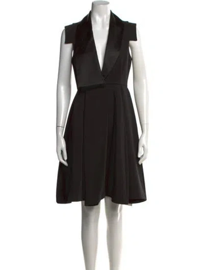 Pre-owned Halston Heritage V-neck Knee-length Dress In Black