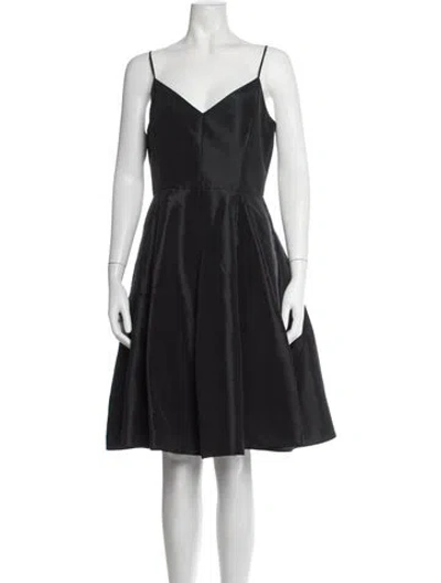 Pre-owned Halston Heritage V-neck Knee-length Dress In Black
