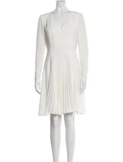 Pre-owned Halston Heritage V-neck Knee-length Dress In White