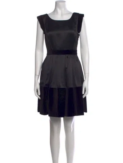 Pre-owned Halston Heritage V-neck Mini Dress In Black
