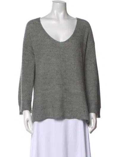 Pre-owned Halston Heritage V-neck Sweater In Gray