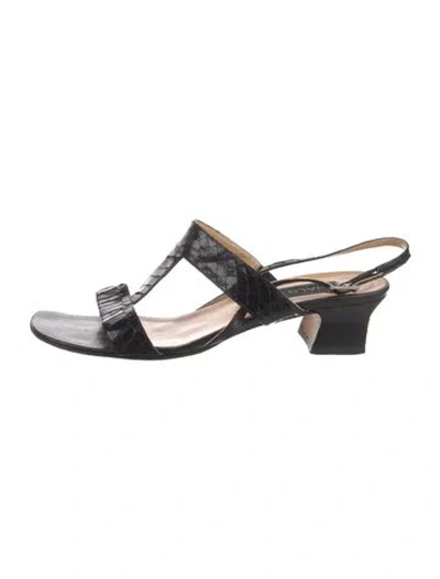 Pre-owned Halston Leather Slingback Sandals In Black