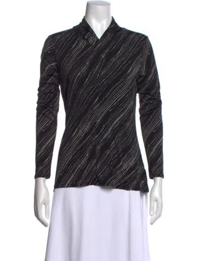 Pre-owned Halston Printed V-neck Top In Black