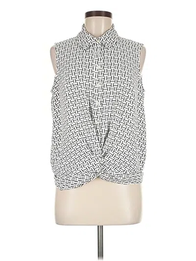 Pre-owned Halston Sleeveless Blouse In White