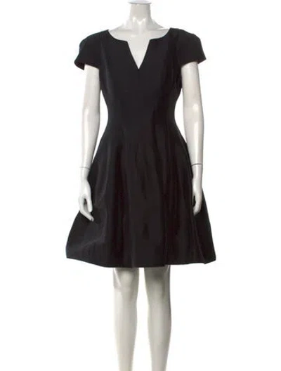 Pre-owned Halston V-neck Knee-length Dress In Black