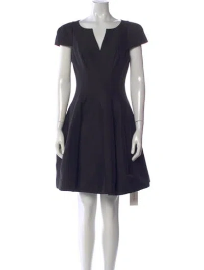 Pre-owned Halston V-neck Knee-length Dress In Blue