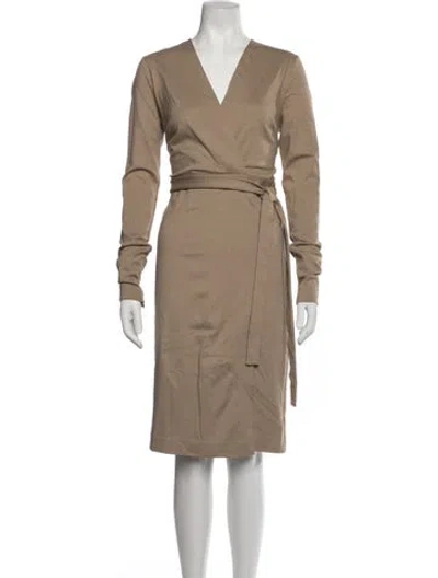Pre-owned Halston V-neck Knee-length Dress In Neutrals