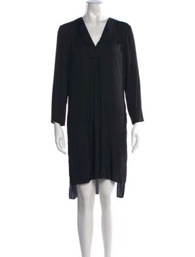 Pre-owned Halston V-neck Long Sleeve Tunic In Black