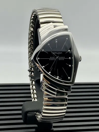 Pre-owned Hamilton Ventura Quartz Stainless Steel Men's Watch H24411232