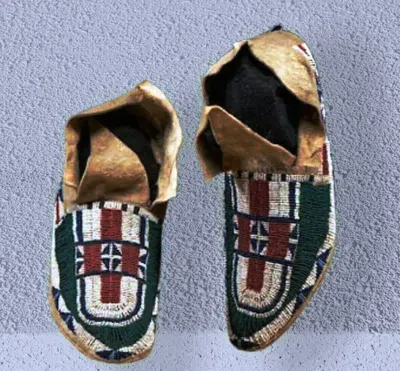 Pre-owned Handmade Powwow Style Leather  Beaded Hand Stitched Moccasins Mcn105 In Beige