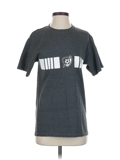 Pre-owned Hanes Short Sleeve T-shirt In Gray