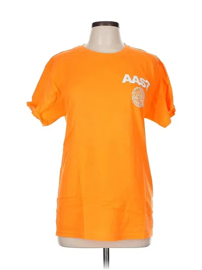 Pre-owned Hanes Short Sleeve T-shirt In Orange
