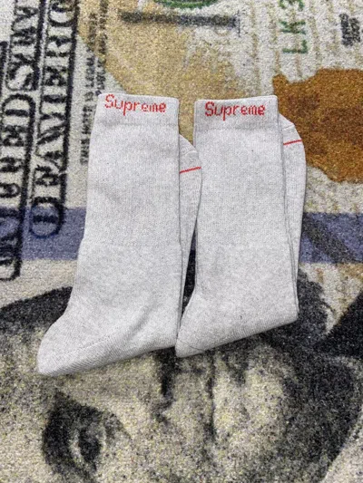 Pre-owned Hanes X Supreme Hanes Socks (2 Pairs) Grey In Gray