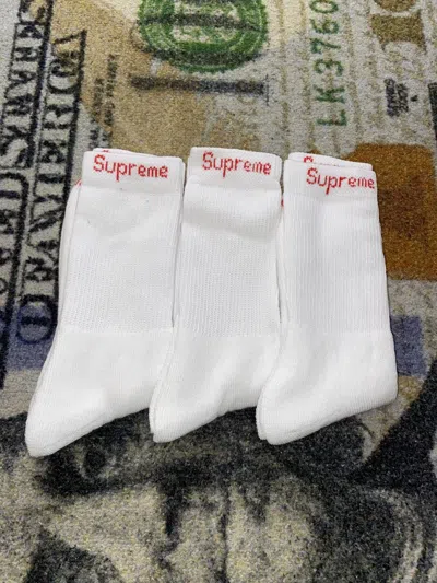 Pre-owned Hanes X Supreme Hanes Socks (3 Pairs) White