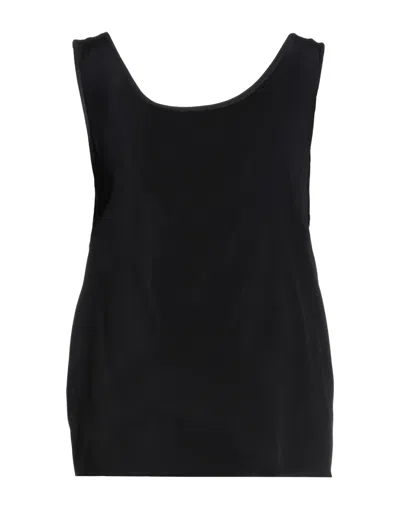 Hanita Tops In Black
