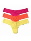 HANKY PANKY 3 PACK SIGNATURE LACE LOW RISE THONGS IN PRINTED BOX